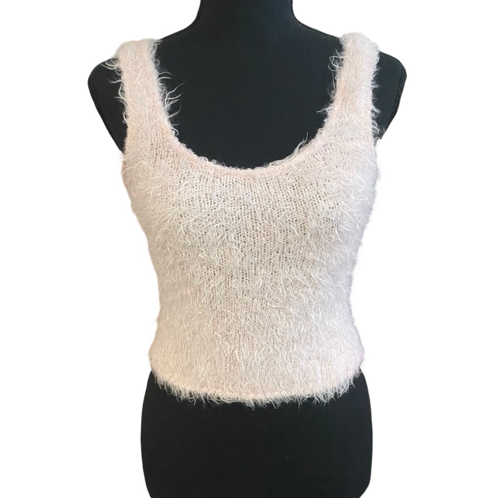 Vintage Bebe Moda Pale Pink Fur Knit Tank Top Size S Made in Italy 100% Nylon